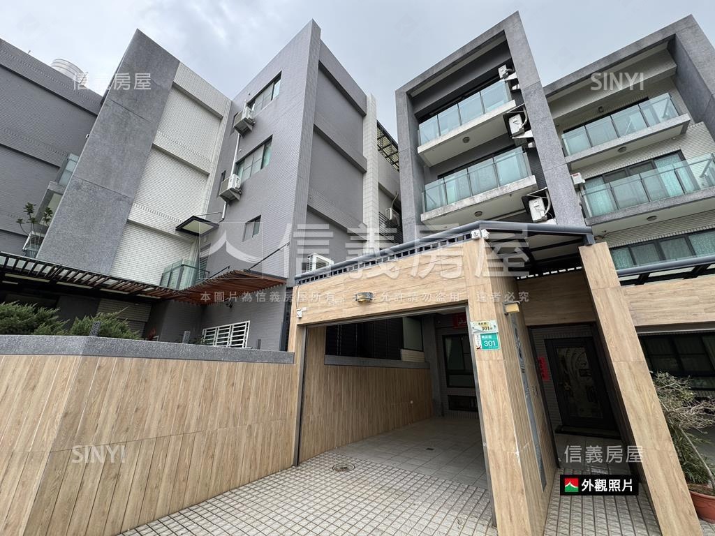 新營｜屋齡１０年內輕奢墅房屋室內格局與周邊環境