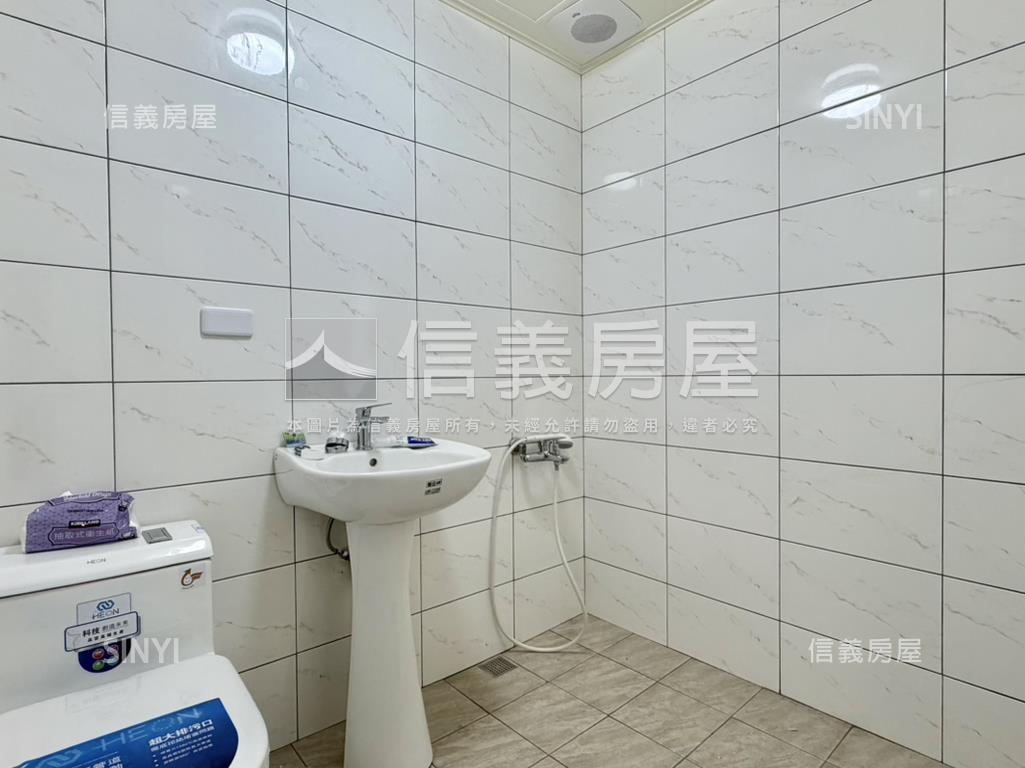 近機捷好市多全室裝潢三房房屋室內格局與周邊環境