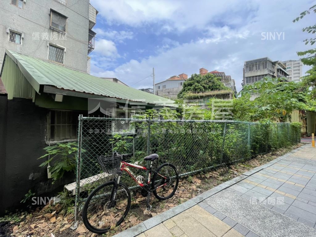 稀有釋出網溪國小旁土地房屋室內格局與周邊環境