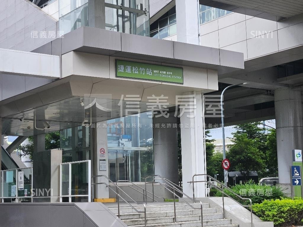 捷運附近震後社區透天房屋室內格局與周邊環境