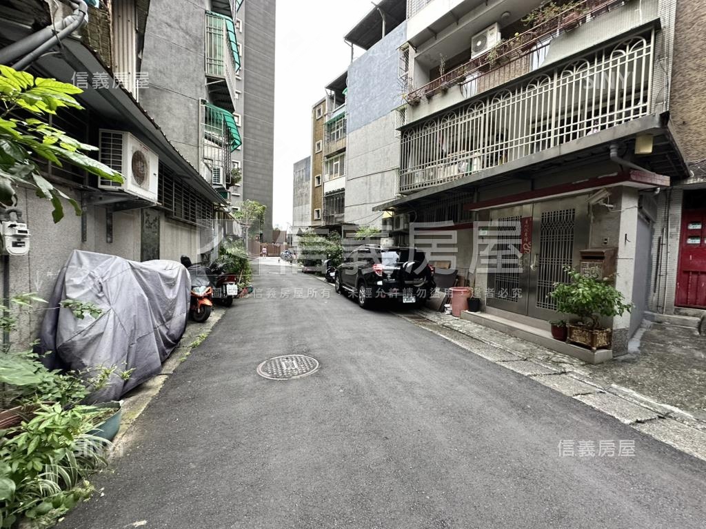 專任景興國中旁二樓三房房屋室內格局與周邊環境