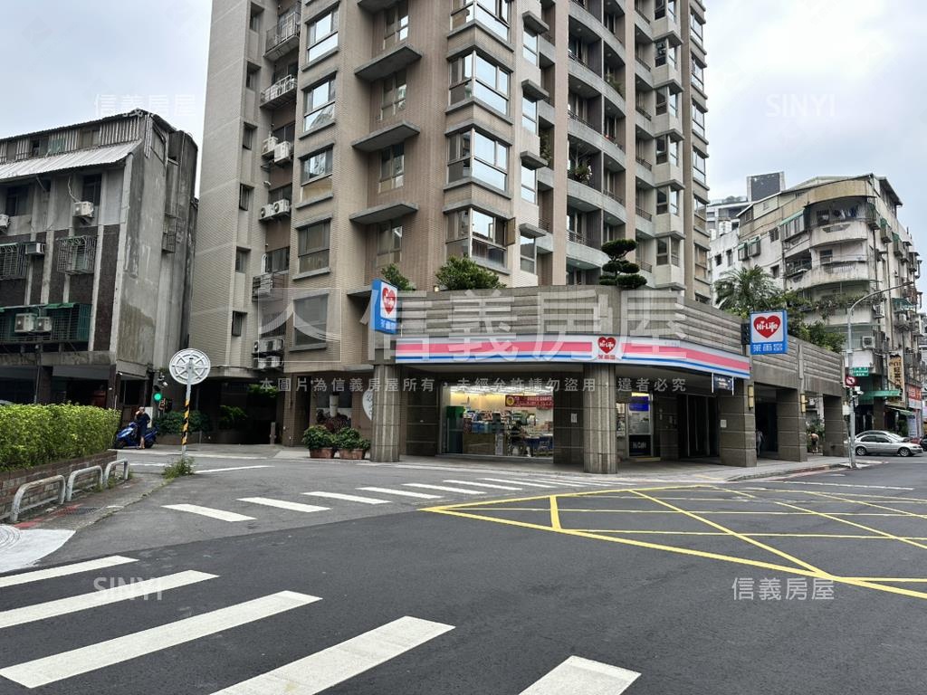 專任景興國中旁二樓三房房屋室內格局與周邊環境