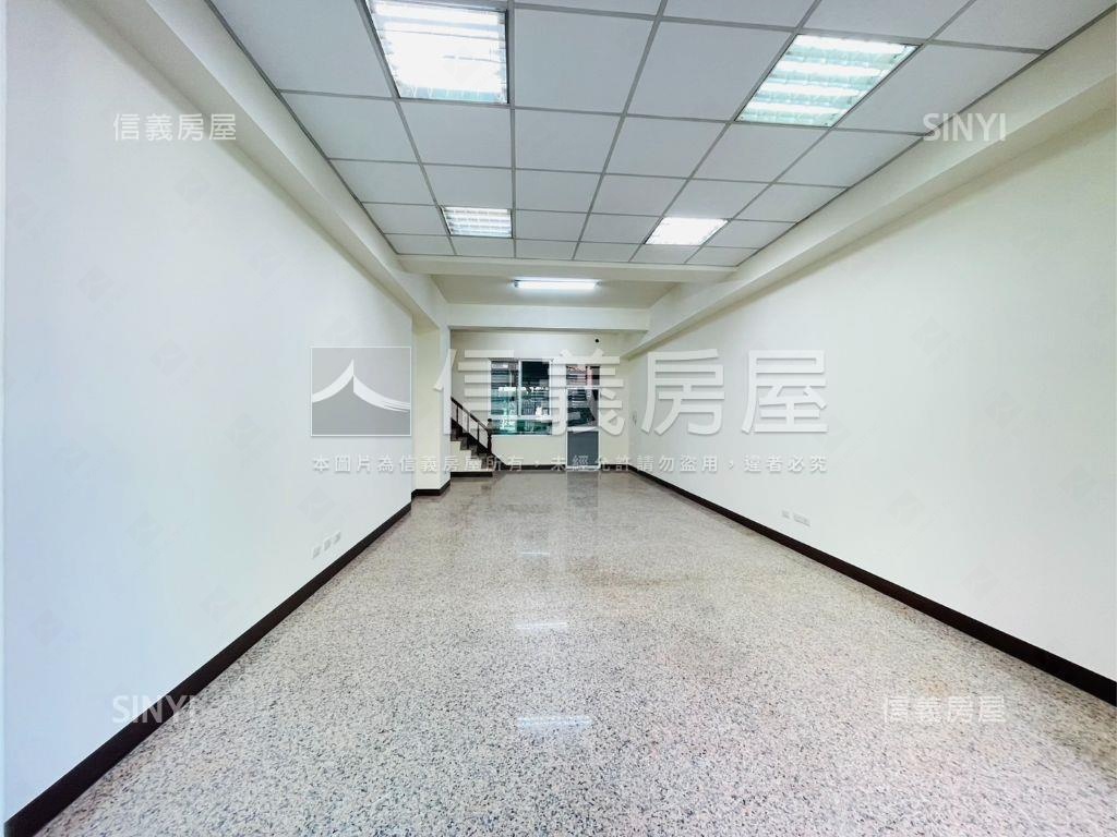 鳳山整新住辦店含平車Ⅱ房屋室內格局與周邊環境