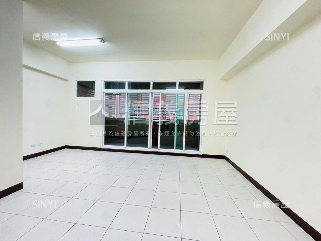 鳳山整新住辦店含平車Ⅱ房屋室內格局與周邊環境