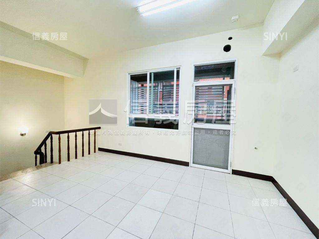 鳳山整新住辦店含平車Ⅱ房屋室內格局與周邊環境