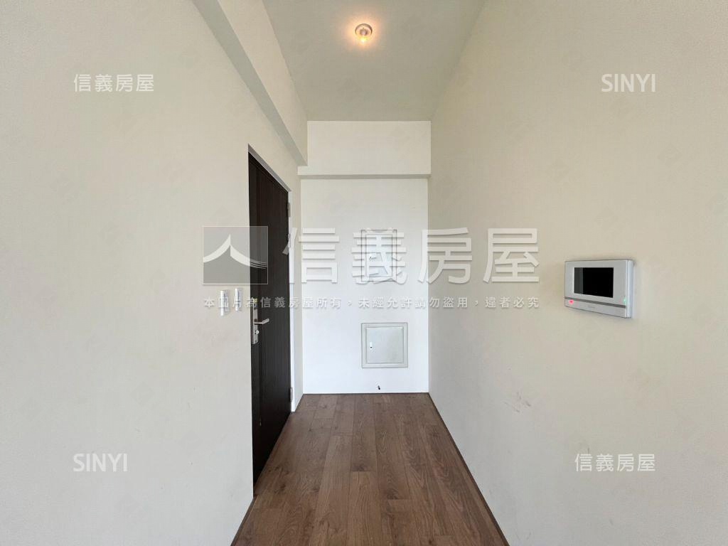 近十四期４年新屋二房平車房屋室內格局與周邊環境