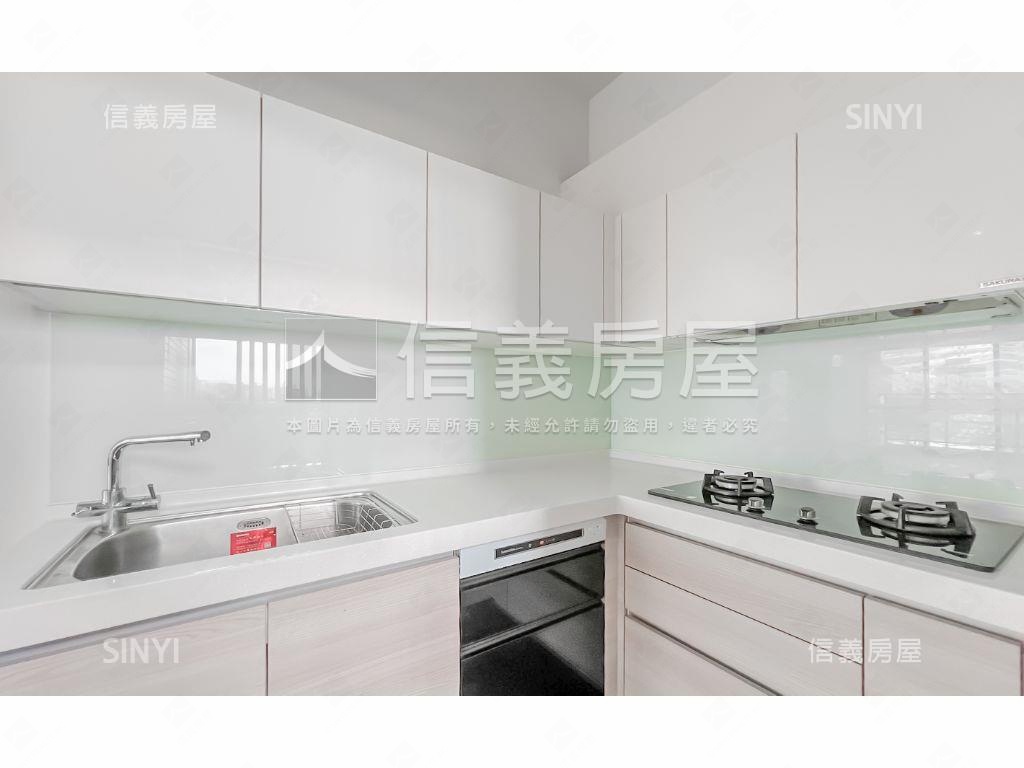 近十四期４年新屋二房平車房屋室內格局與周邊環境