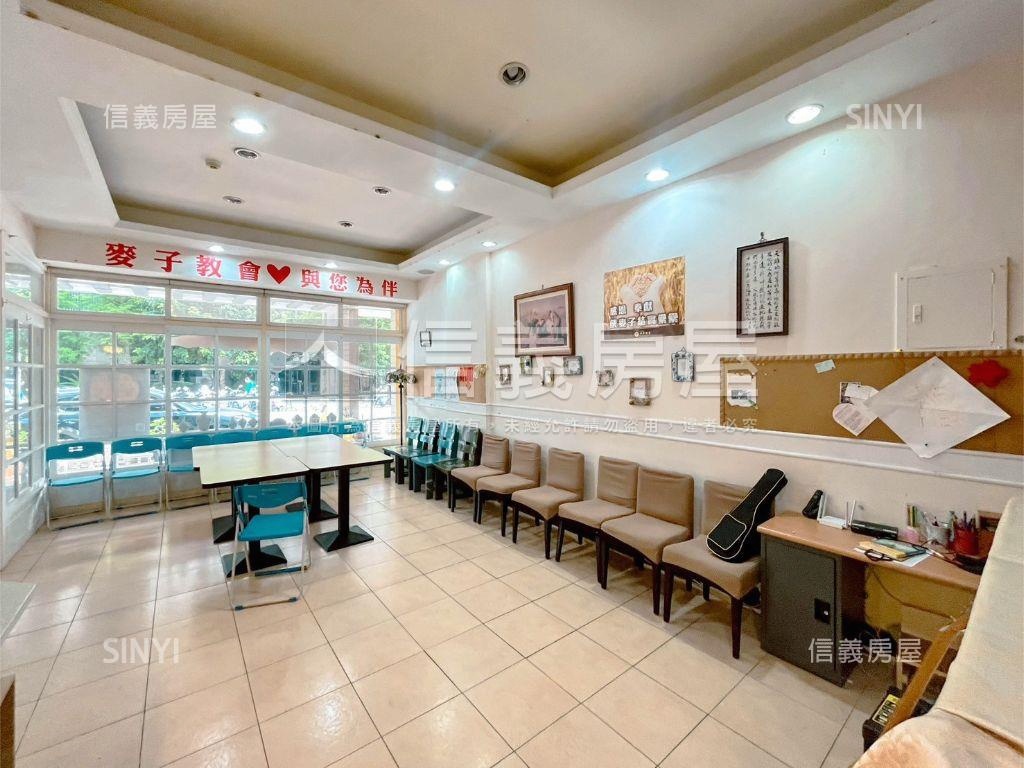 近中科西屯大面寬金店面房屋室內格局與周邊環境