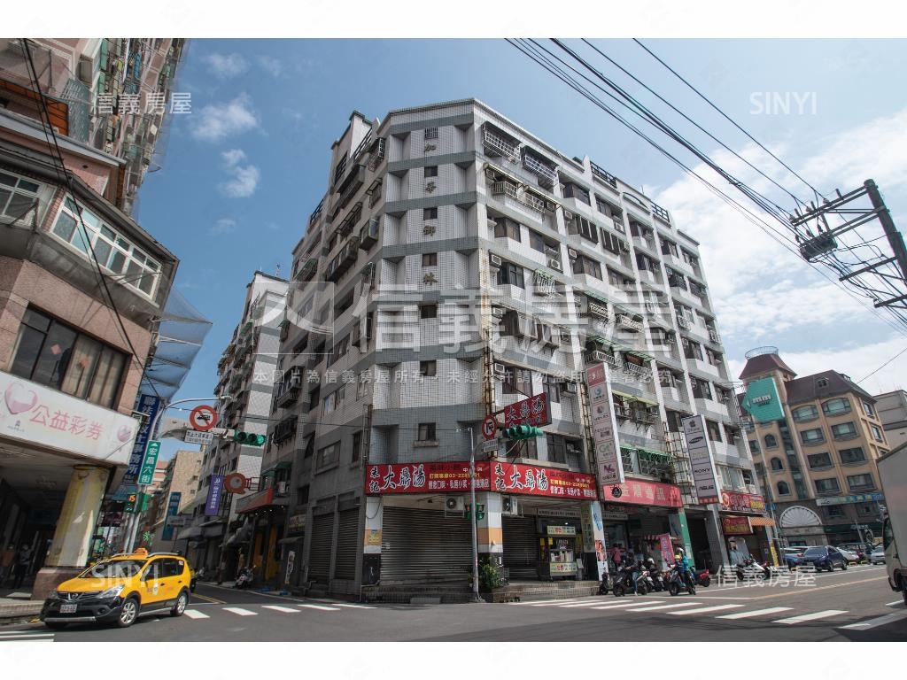 專任御林園三房車位房屋室內格局與周邊環境