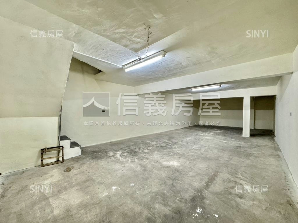 信義路黃金店面房屋室內格局與周邊環境