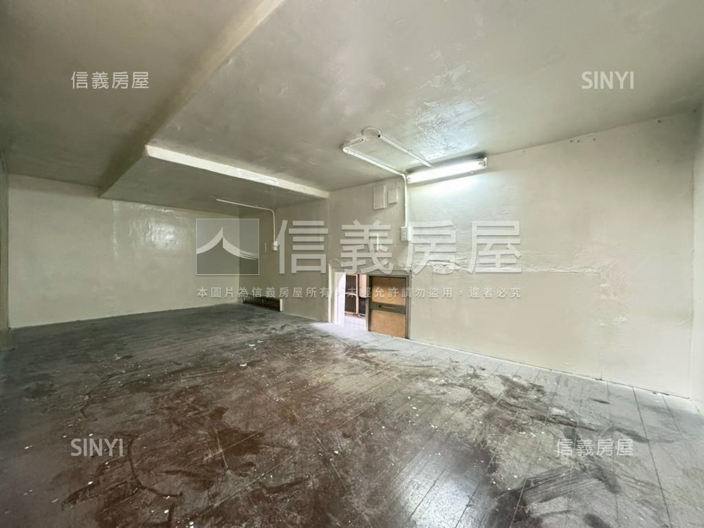 信義路黃金店面房屋室內格局與周邊環境