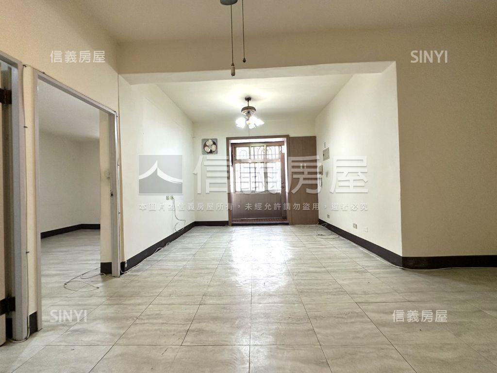 近迴龍捷運站４樓成家公寓房屋室內格局與周邊環境