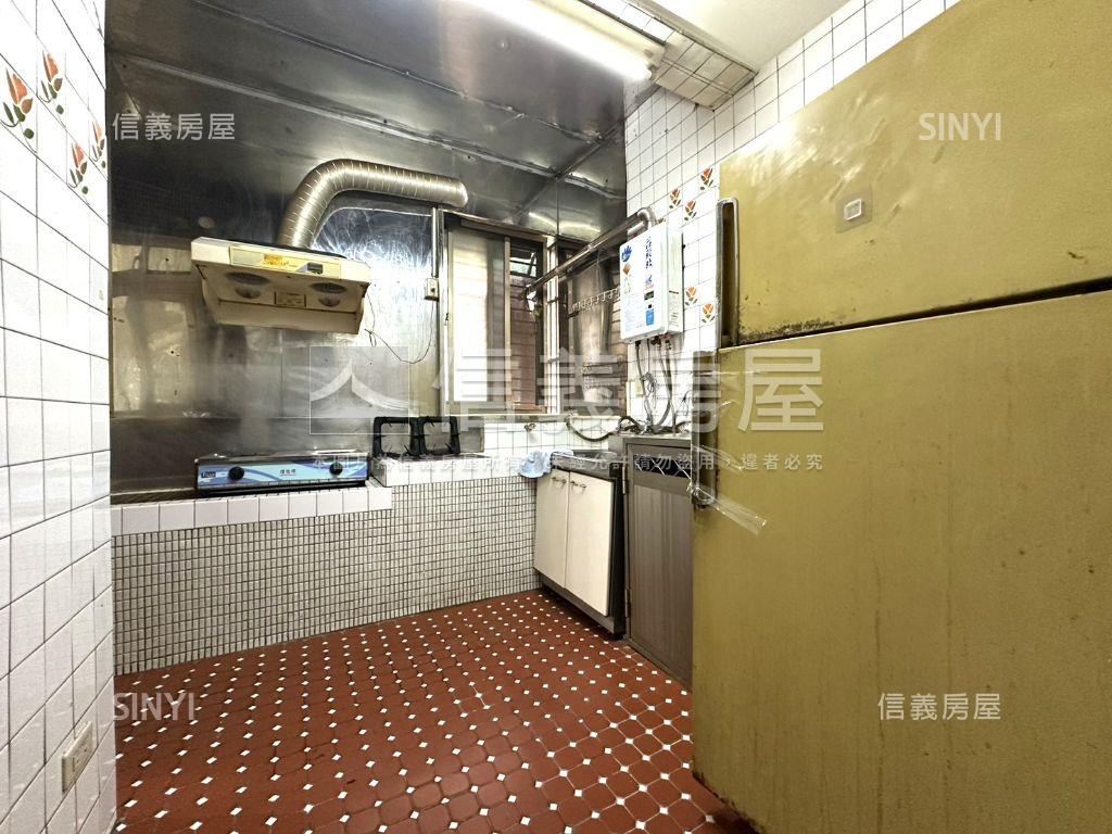 近迴龍捷運站４樓成家公寓房屋室內格局與周邊環境