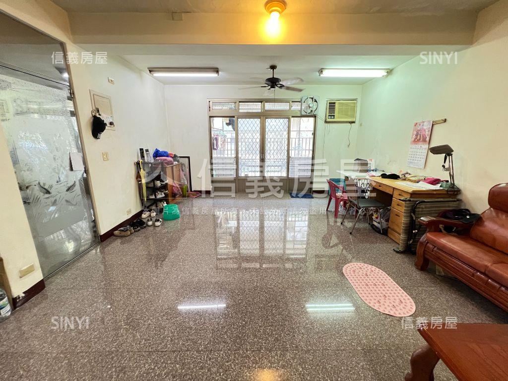 新泰國小３樓美寓房屋室內格局與周邊環境
