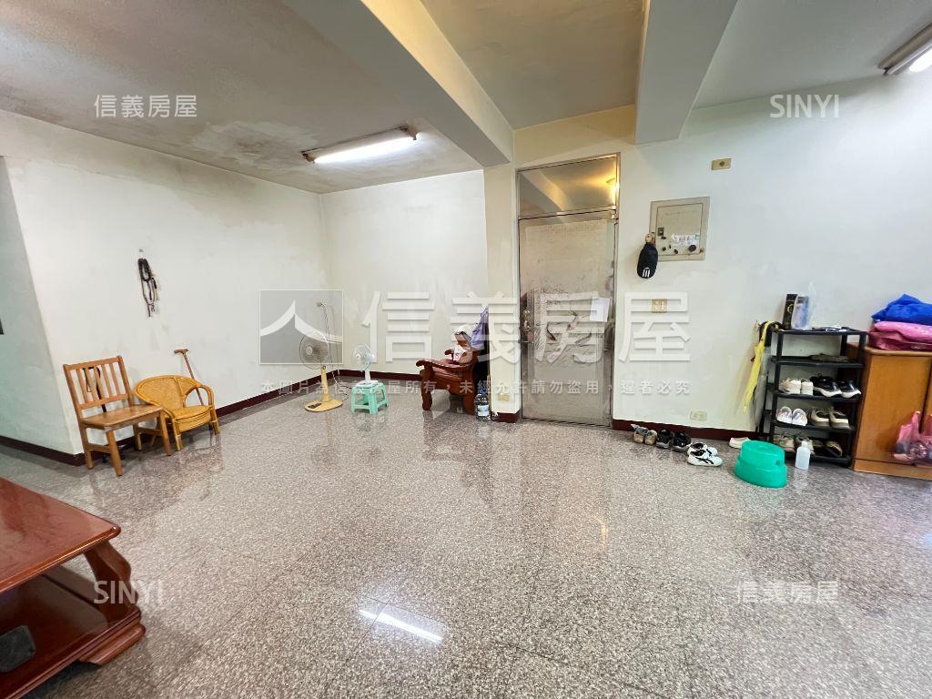新泰國小３樓美寓房屋室內格局與周邊環境
