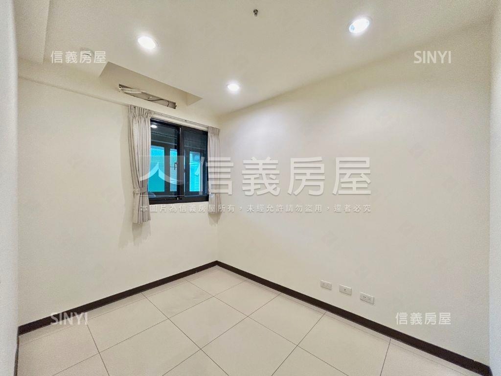 成功興隆外棟視野御美三房房屋室內格局與周邊環境