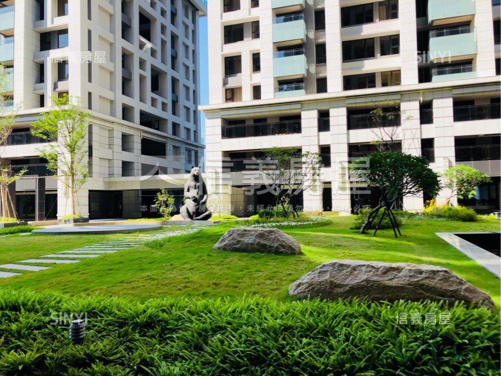 蒙德里安三房車位房屋室內格局與周邊環境