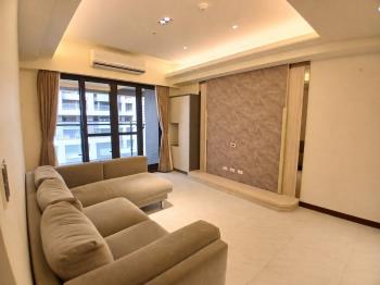 蒙德里安三房車位