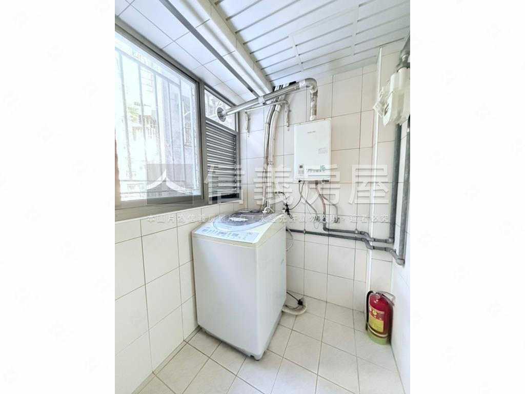 景安雙併電梯稀有三房房屋室內格局與周邊環境