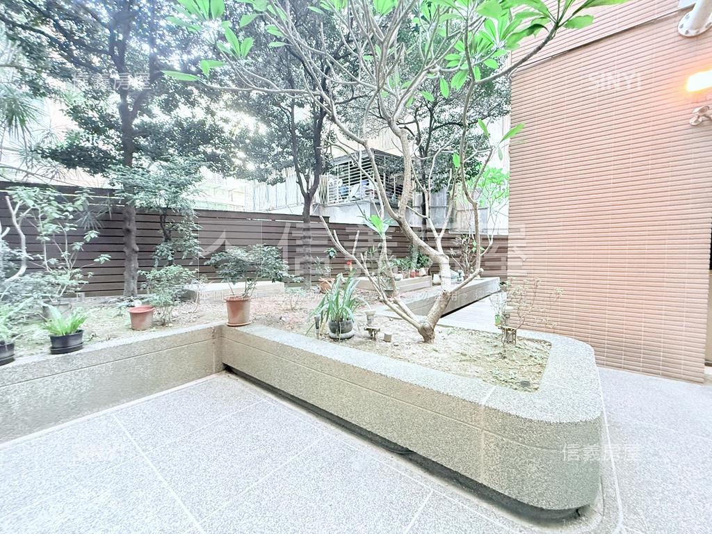 景安雙併電梯稀有三房房屋室內格局與周邊環境