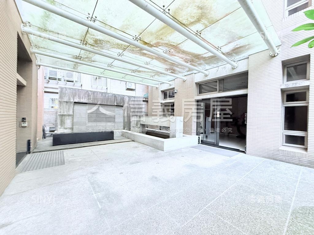 景安雙併電梯稀有三房房屋室內格局與周邊環境