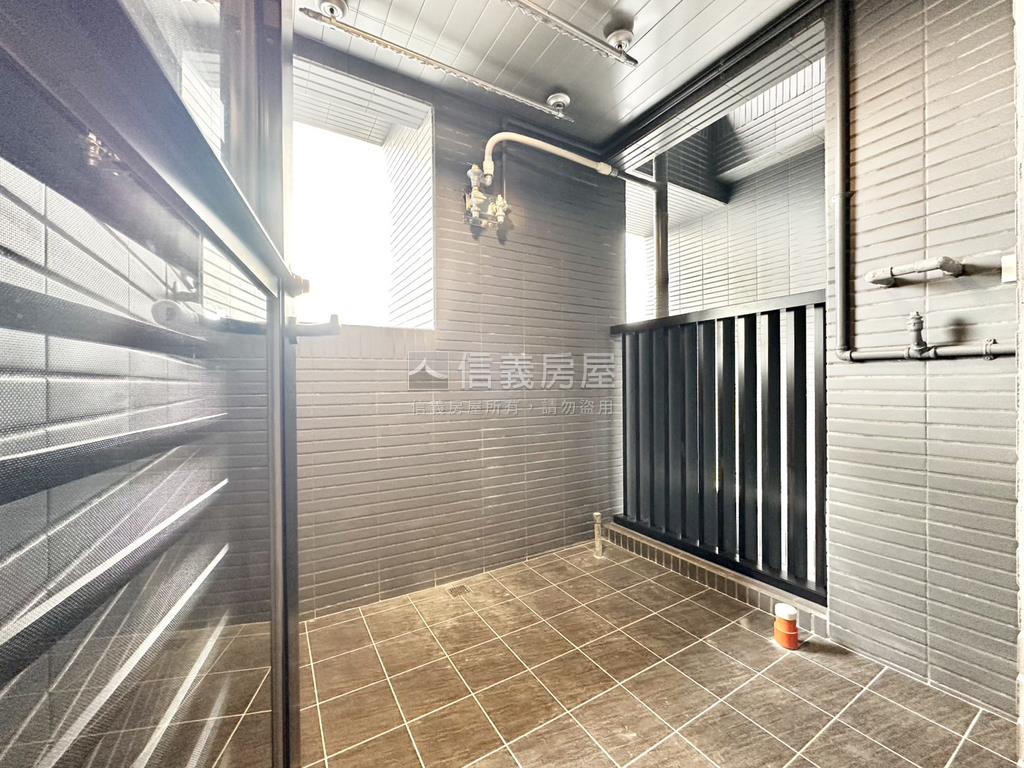 上上寀。稀有高樓景觀戶房屋室內格局與周邊環境