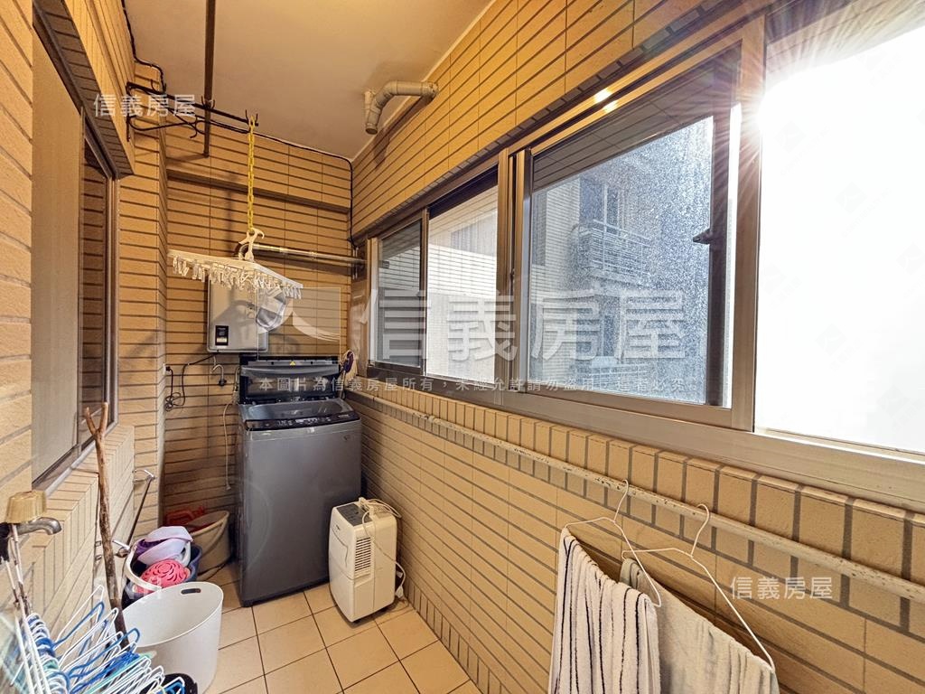 灣頂旭日東昇大屯山景美宅房屋室內格局與周邊環境