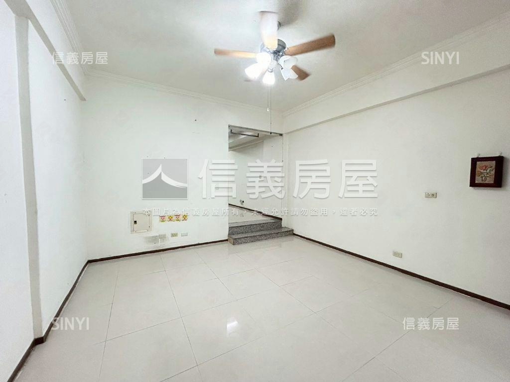 中興商圈霸氣美墅房屋室內格局與周邊環境