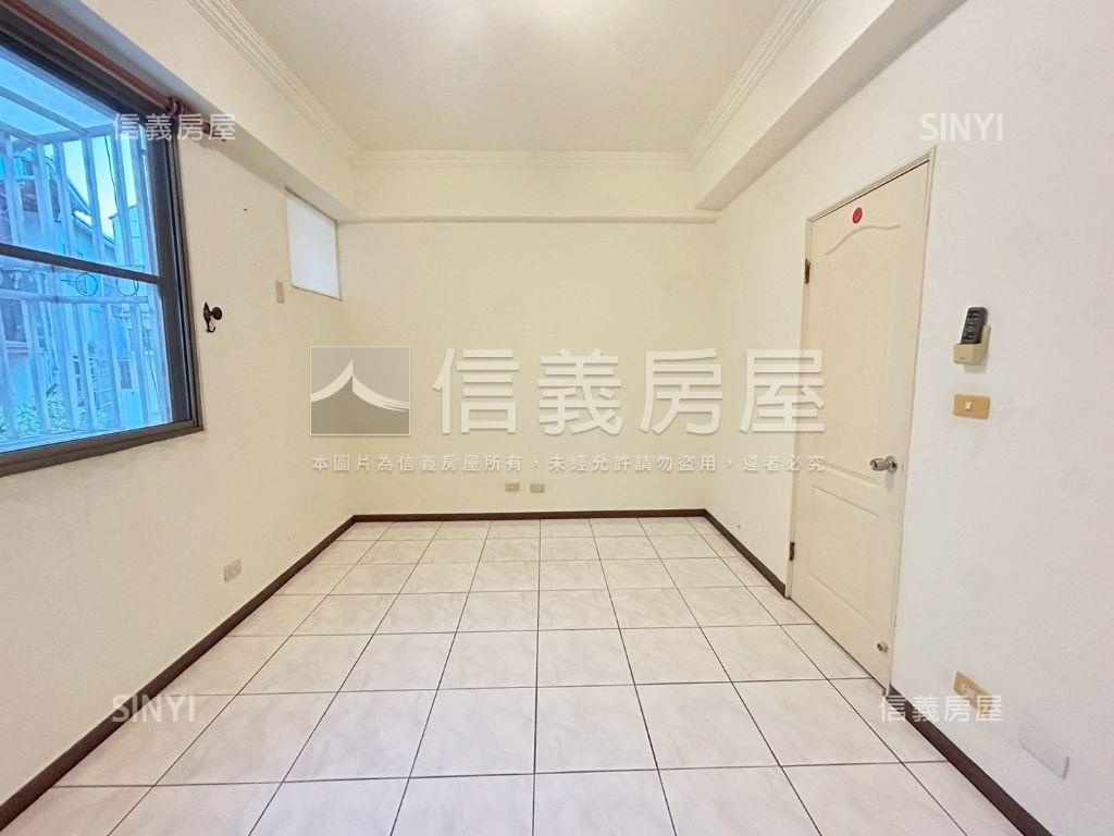 中興商圈霸氣美墅房屋室內格局與周邊環境
