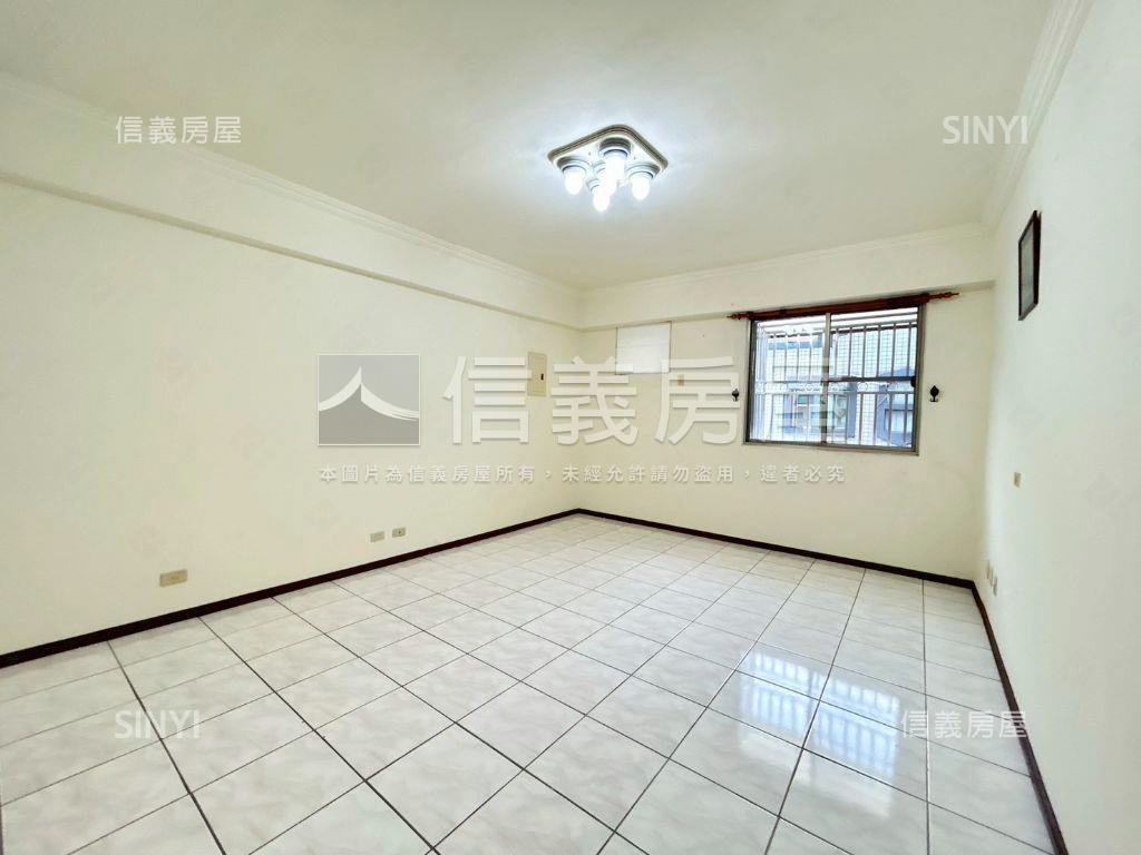 中興商圈霸氣美墅房屋室內格局與周邊環境
