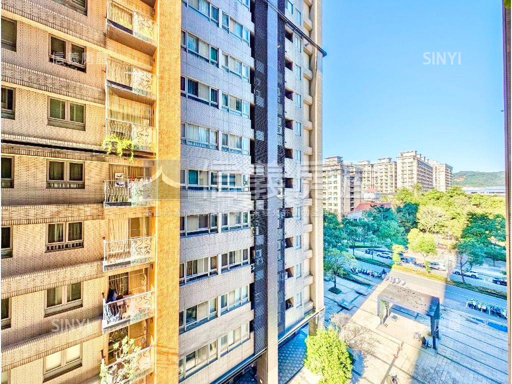 專任．劍橋‧書香世家房屋室內格局與周邊環境