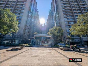 專任．劍橋‧書香世家