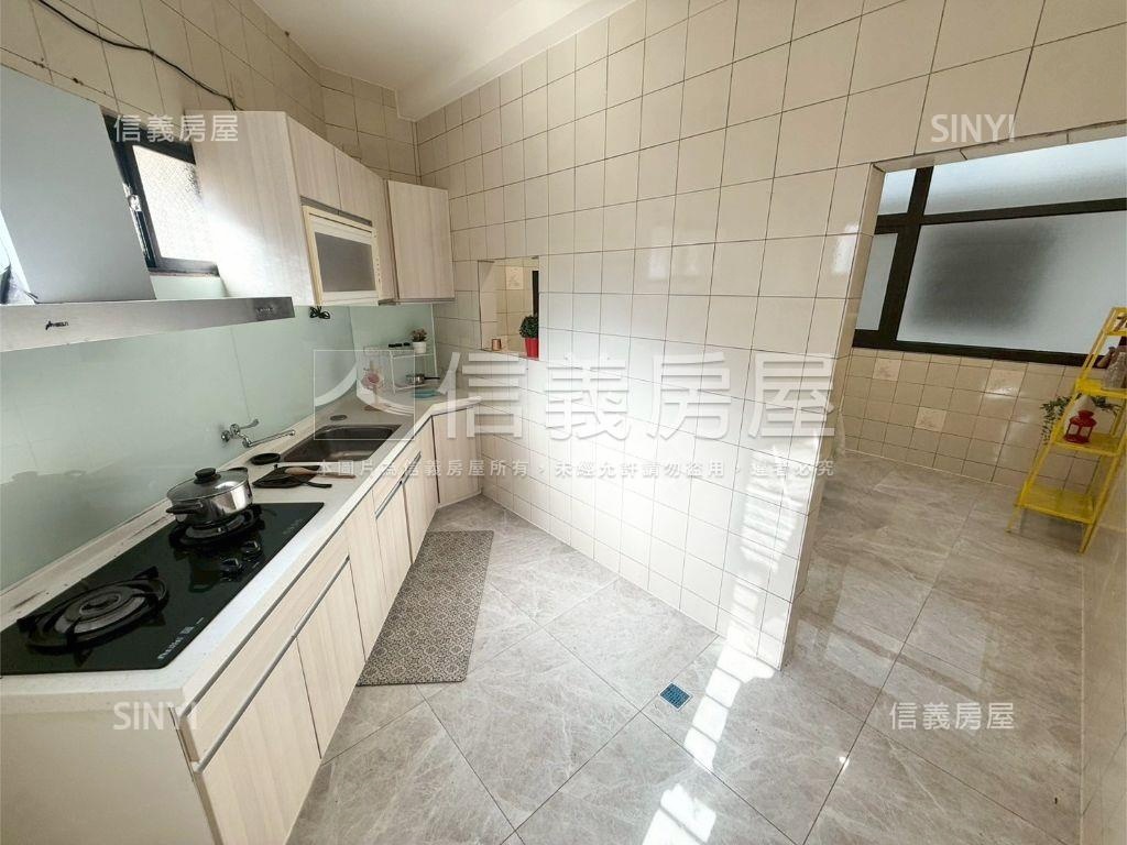 豐原樂天街精裝潢透天房屋室內格局與周邊環境