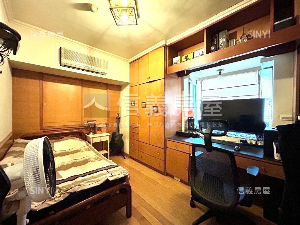 捷運靜巷電梯管理三房房屋室內格局與周邊環境