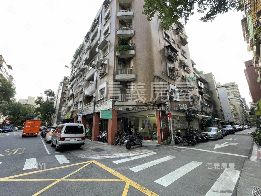 仁愛路四段靜巷電梯４房房屋室內格局與周邊環境