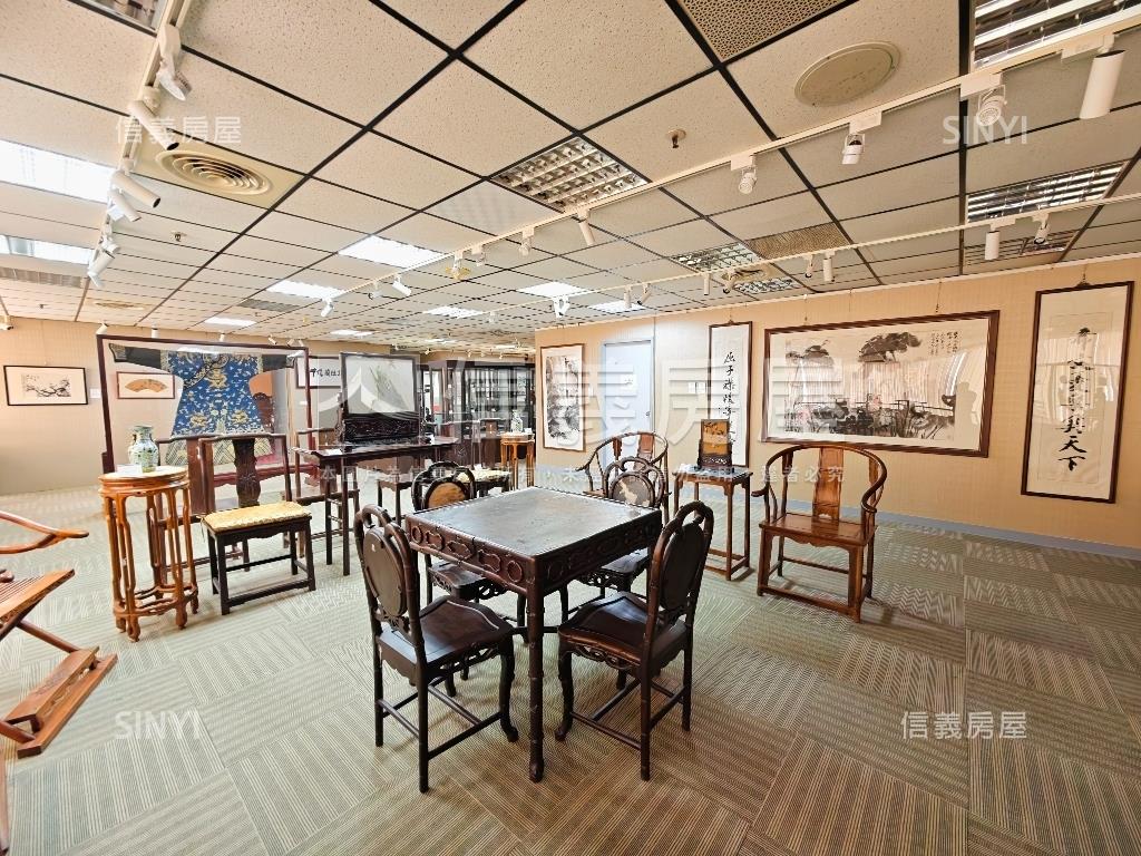 亞洲商務中心高樓附車位房屋室內格局與周邊環境