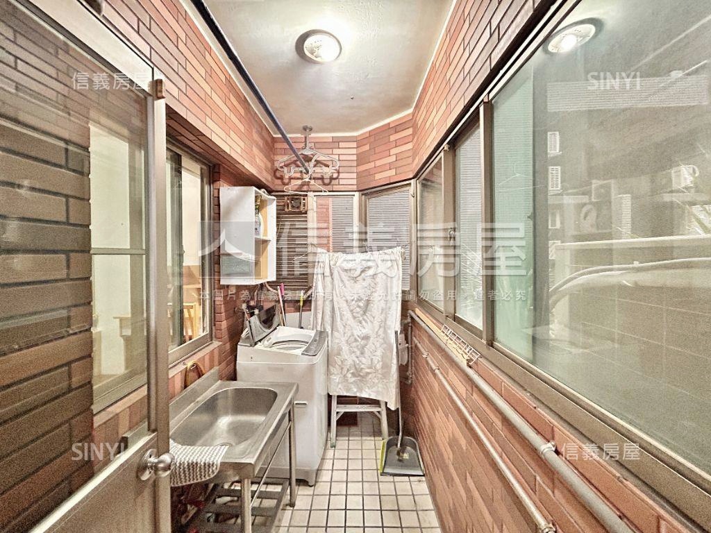 博覽會溫馨明亮四房房屋室內格局與周邊環境