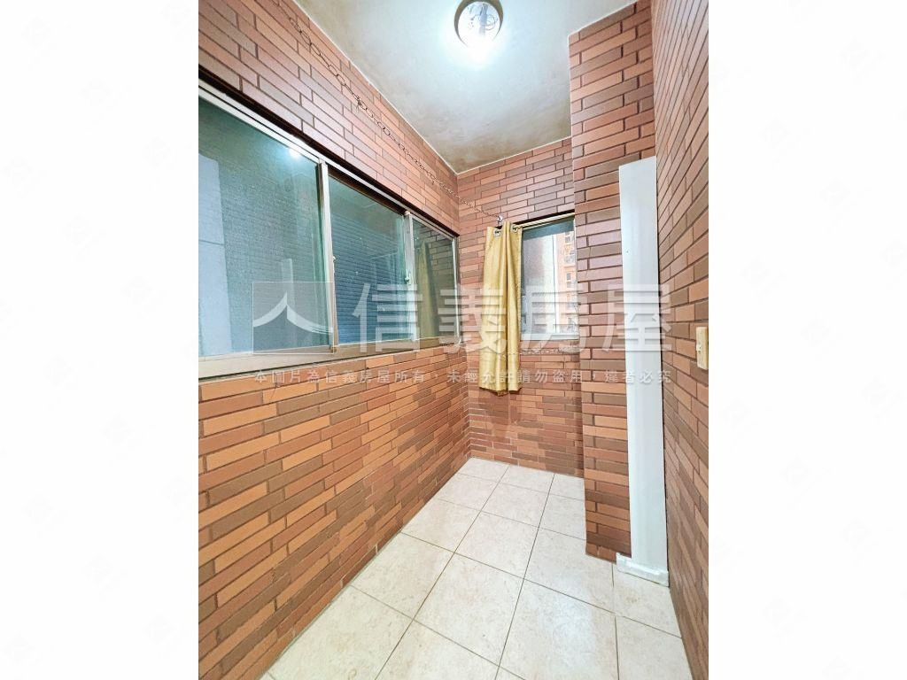 博覽會溫馨明亮四房房屋室內格局與周邊環境