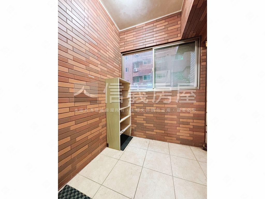 博覽會溫馨明亮四房房屋室內格局與周邊環境