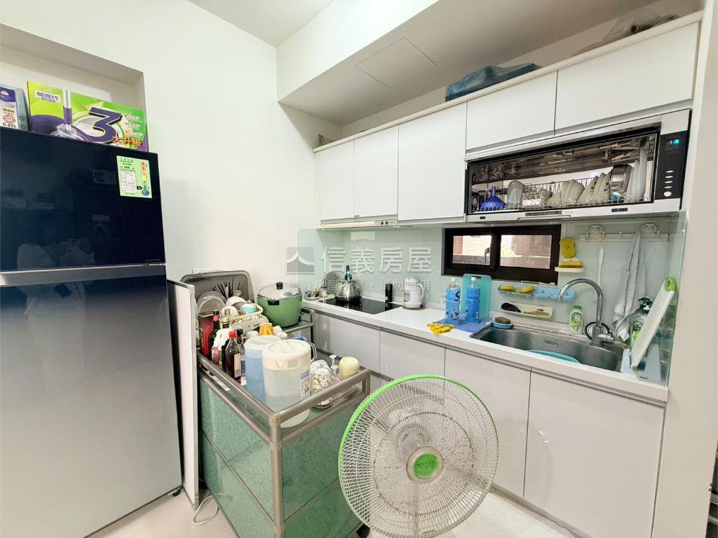 泊林湖畔景觀兩房車位房屋室內格局與周邊環境