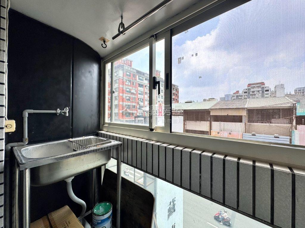漢口路精裝套房房屋室內格局與周邊環境