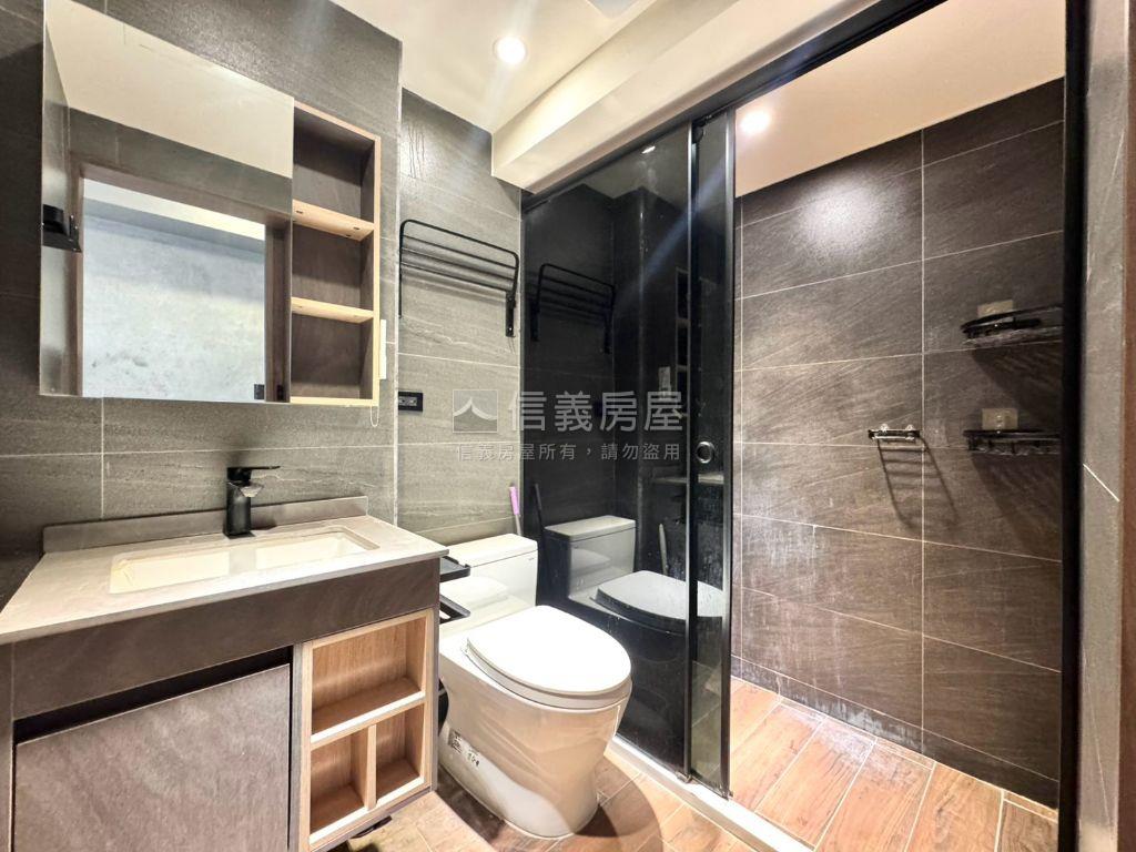 漢口路精裝套房房屋室內格局與周邊環境