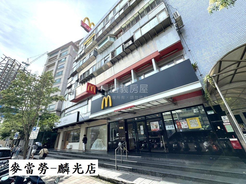 近捷運全聯美裝二樓房屋室內格局與周邊環境