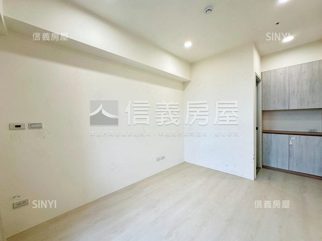 景觀誠美學院四房車位房屋室內格局與周邊環境