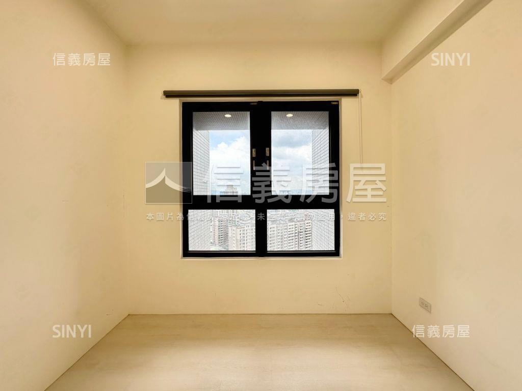 景觀誠美學院四房車位房屋室內格局與周邊環境