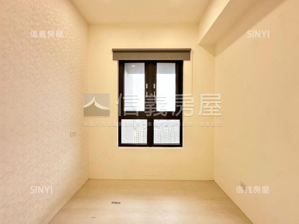 景觀誠美學院四房車位房屋室內格局與周邊環境