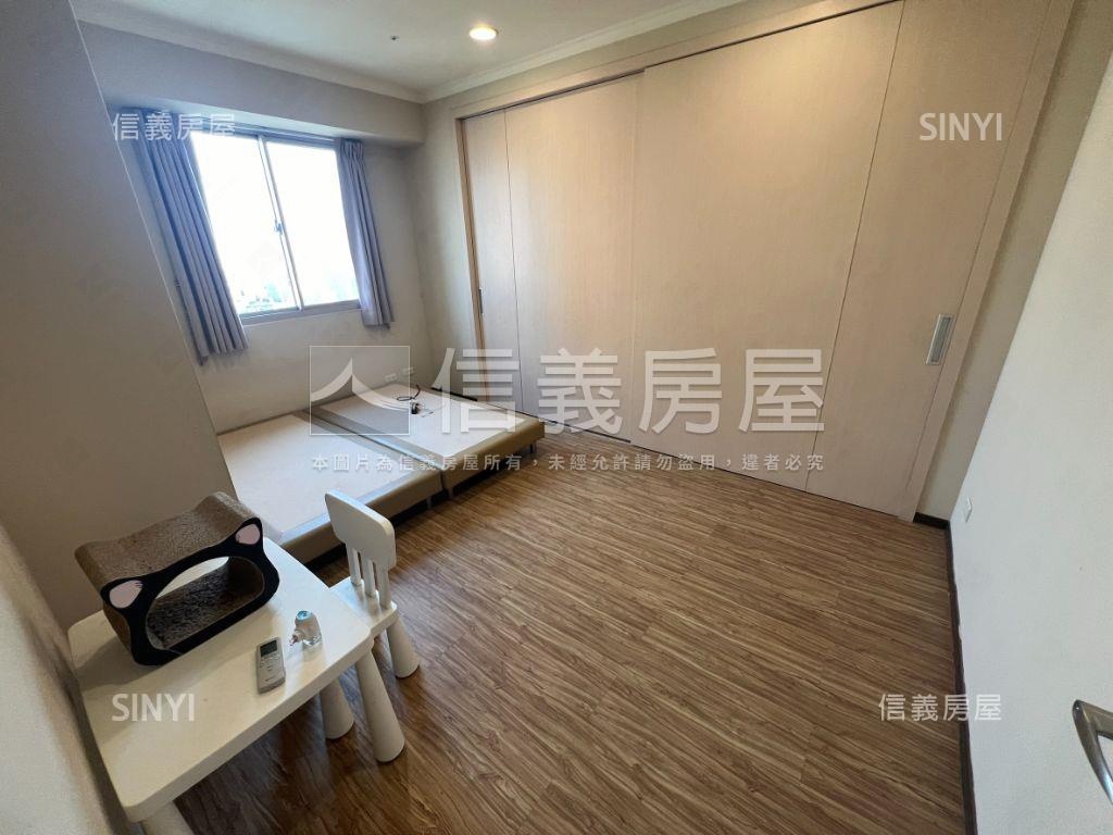 西區名宅！視野大三房平車房屋室內格局與周邊環境