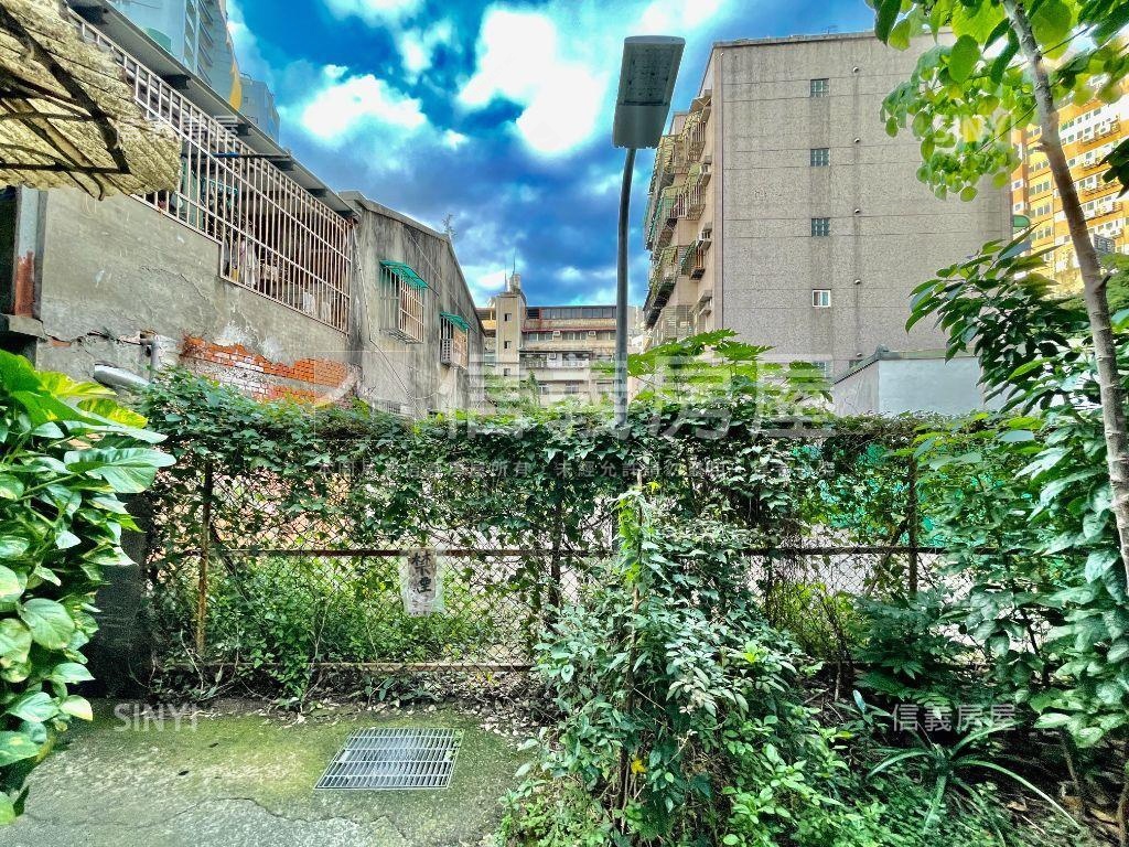 中正國中學區捷運住四土地房屋室內格局與周邊環境