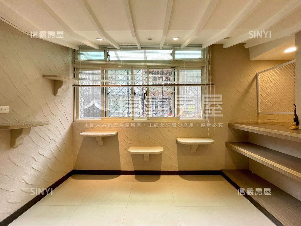 ★捷運綠帶靜巷美妝住辦★房屋室內格局與周邊環境