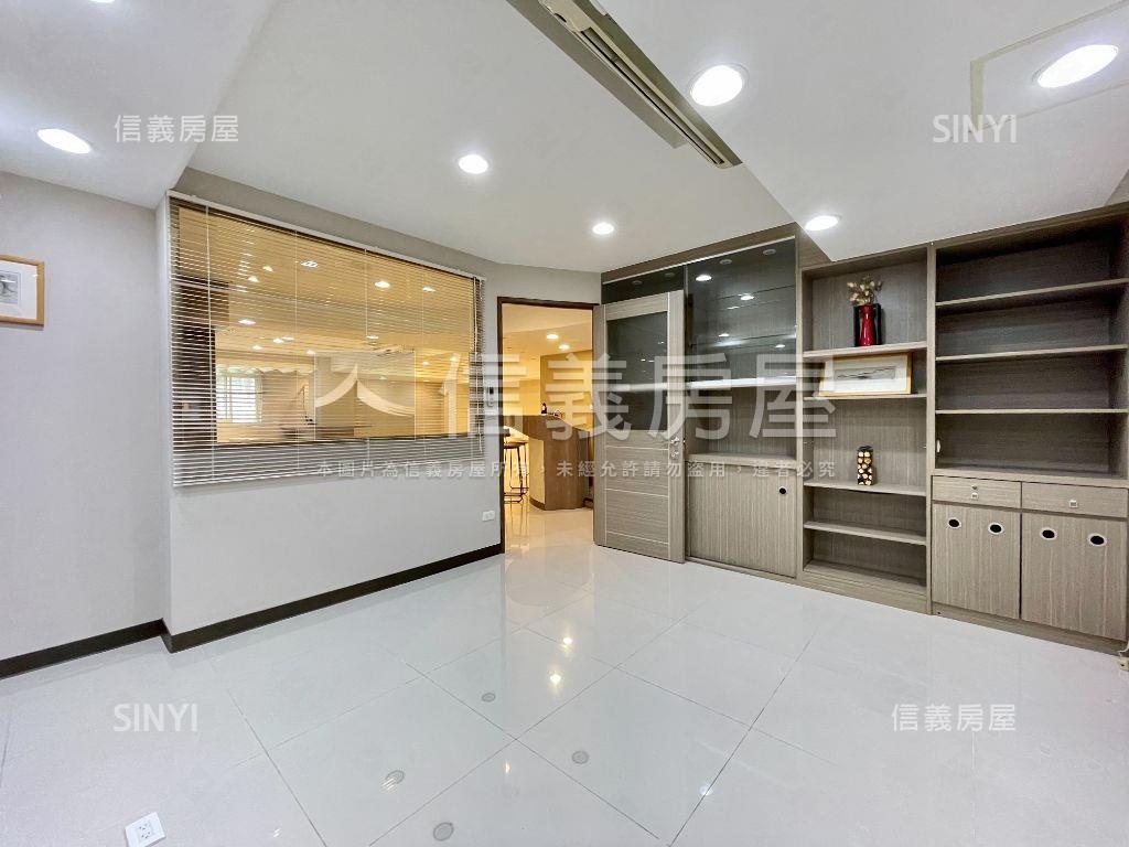 ★捷運綠帶靜巷美妝住辦★房屋室內格局與周邊環境